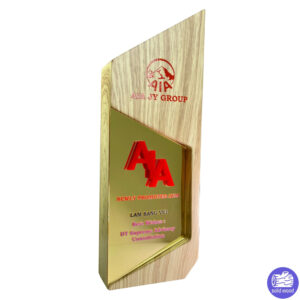 Wooden Trophy 7533