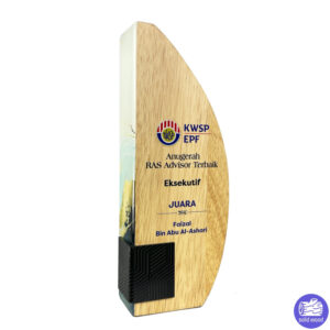 Wooden Trophy 7536