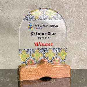 Exclusive Crystal Plaque 3124